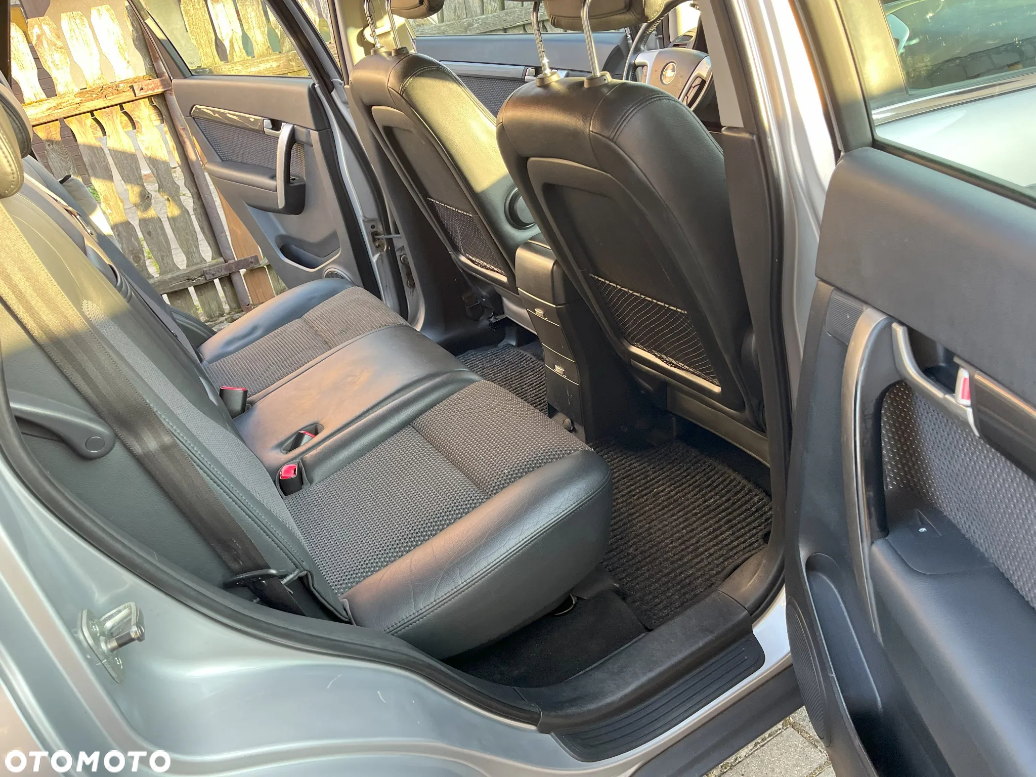 Chevrolet Captiva - 11