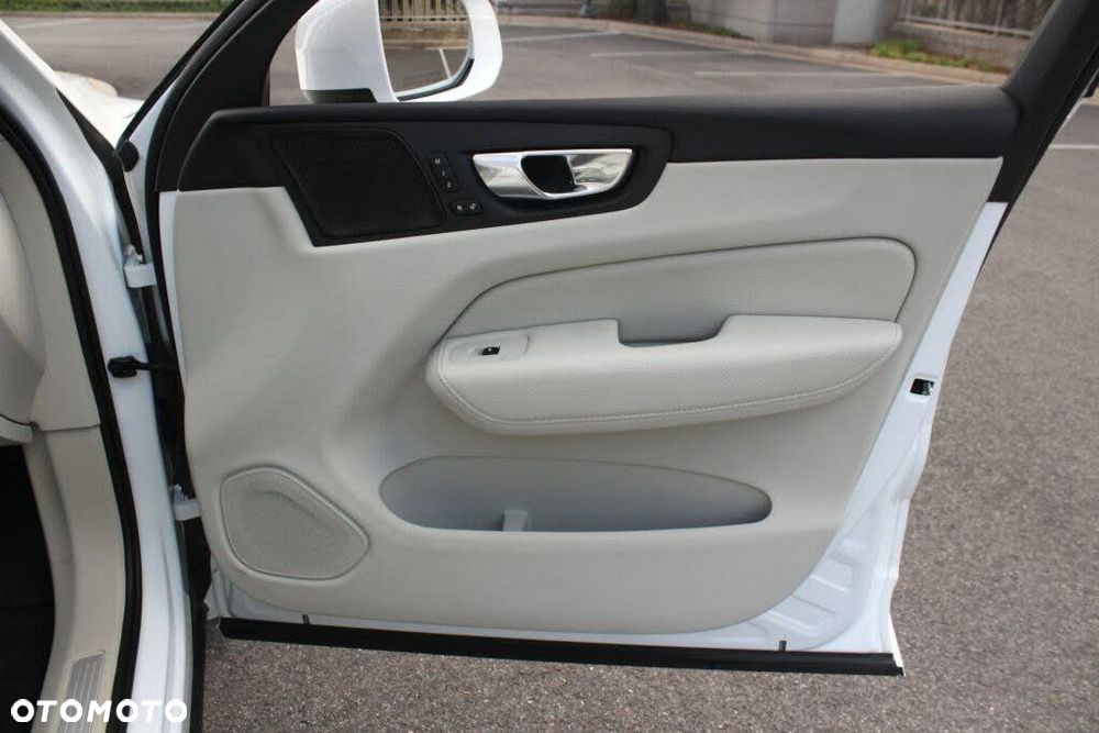 Volvo XC 60 T5 AWD Geartronic Inscription - 28