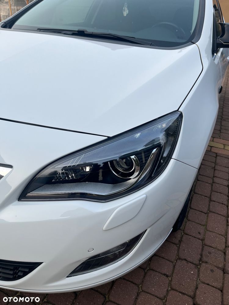 Opel Astra 1.6 Turbo Edition - 5