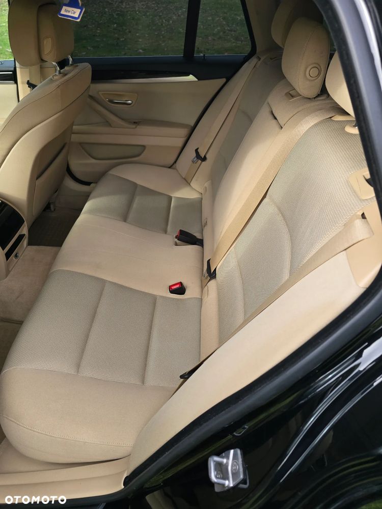 BMW Seria 5 520d - 14
