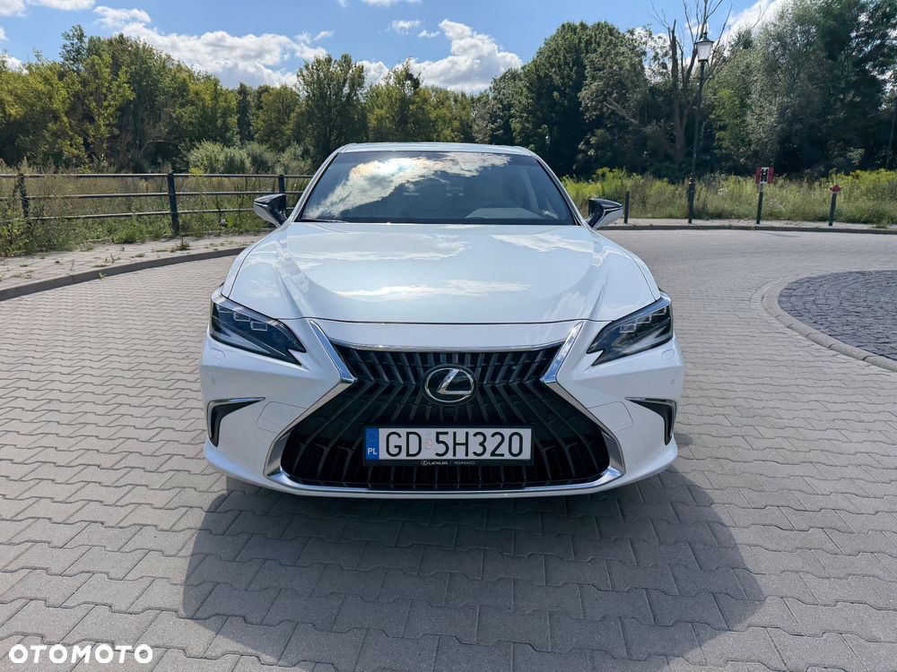 Lexus ES 300h Prestige - 2