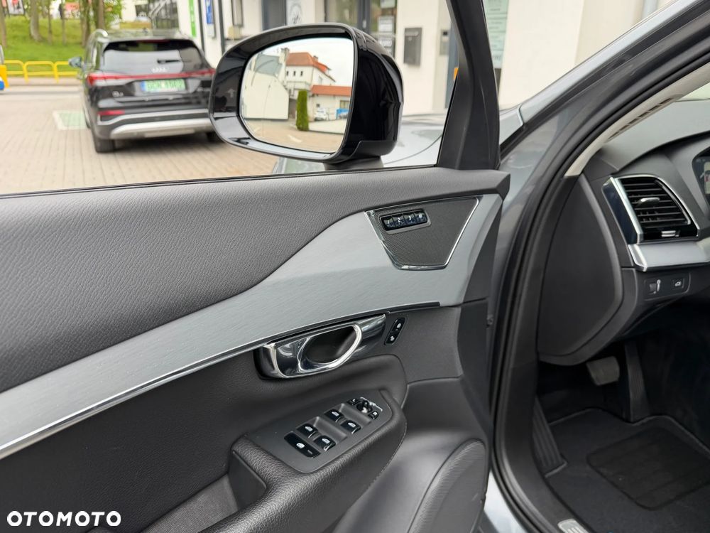 Volvo XC 90 D5 AWD Geartronic RDesign - 15
