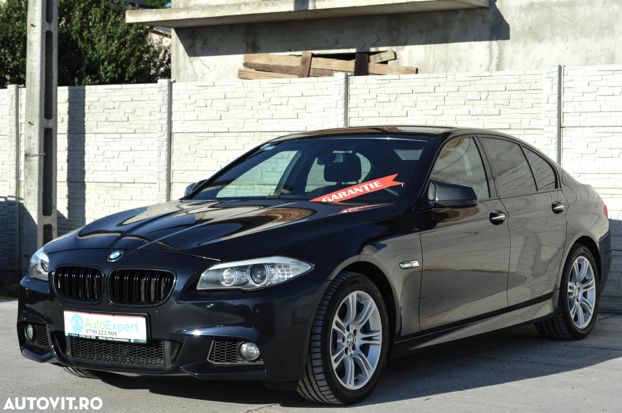 BMW Seria 5 525d xDrive Sport-Aut. - 9