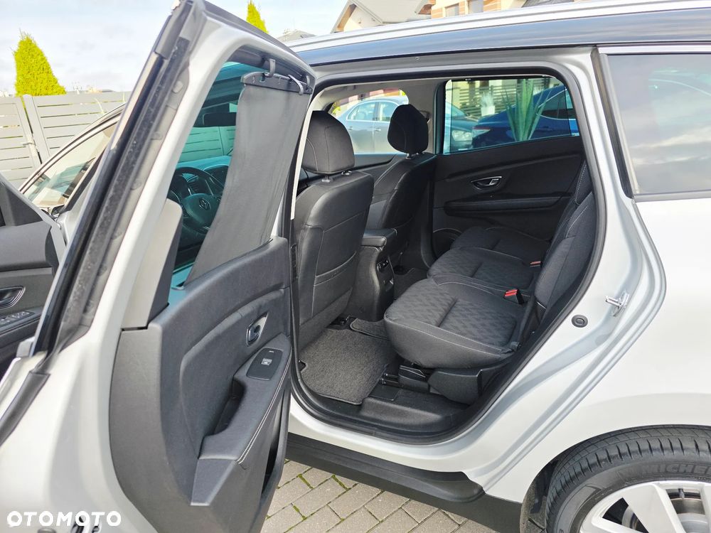 Renault Scenic BLUE dCi 120 LIMITED - 12