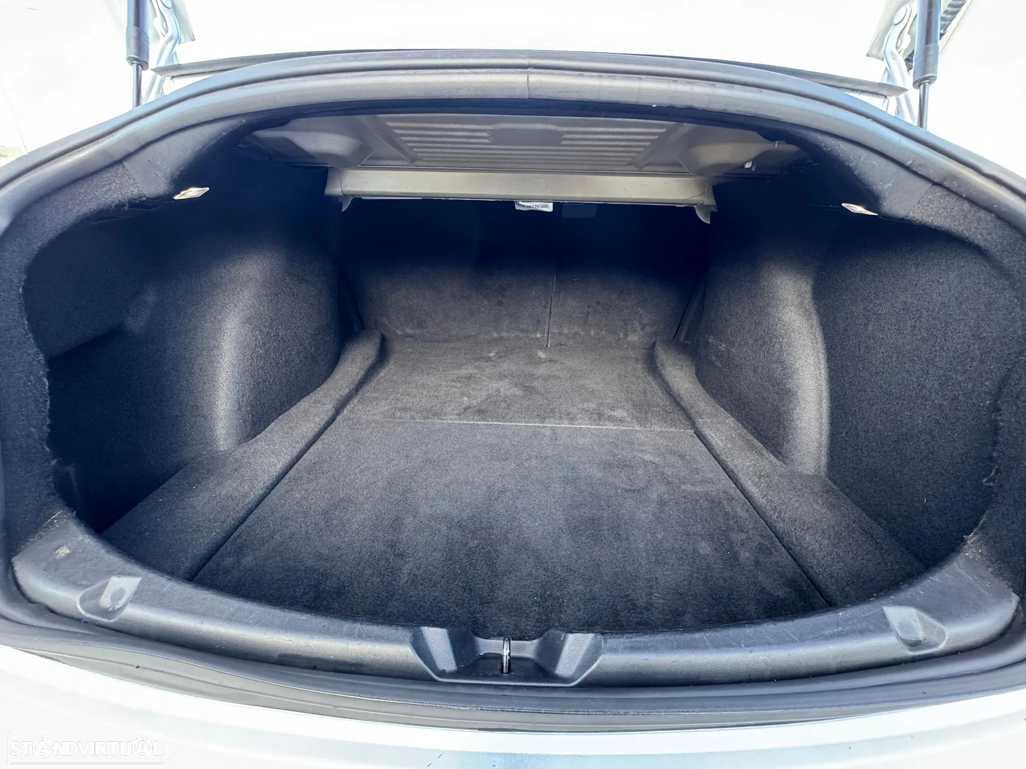 Tesla Model 3 Long-Range Dual Motor AWD - 13