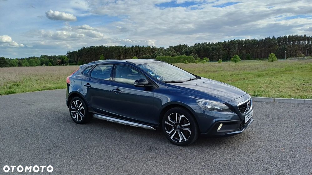 Volvo V40 Cross Country D2 Momentum - 18