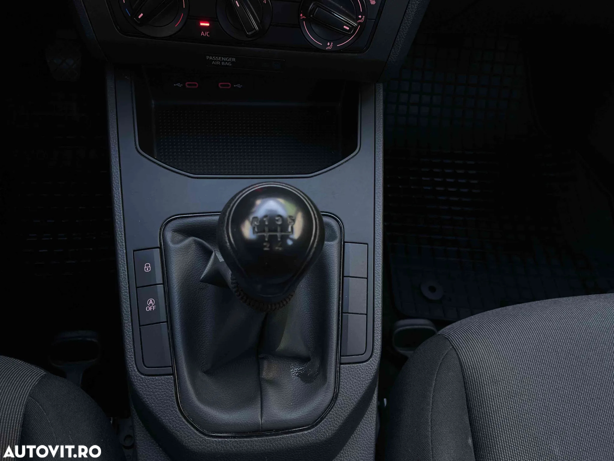 Seat Arona - 15