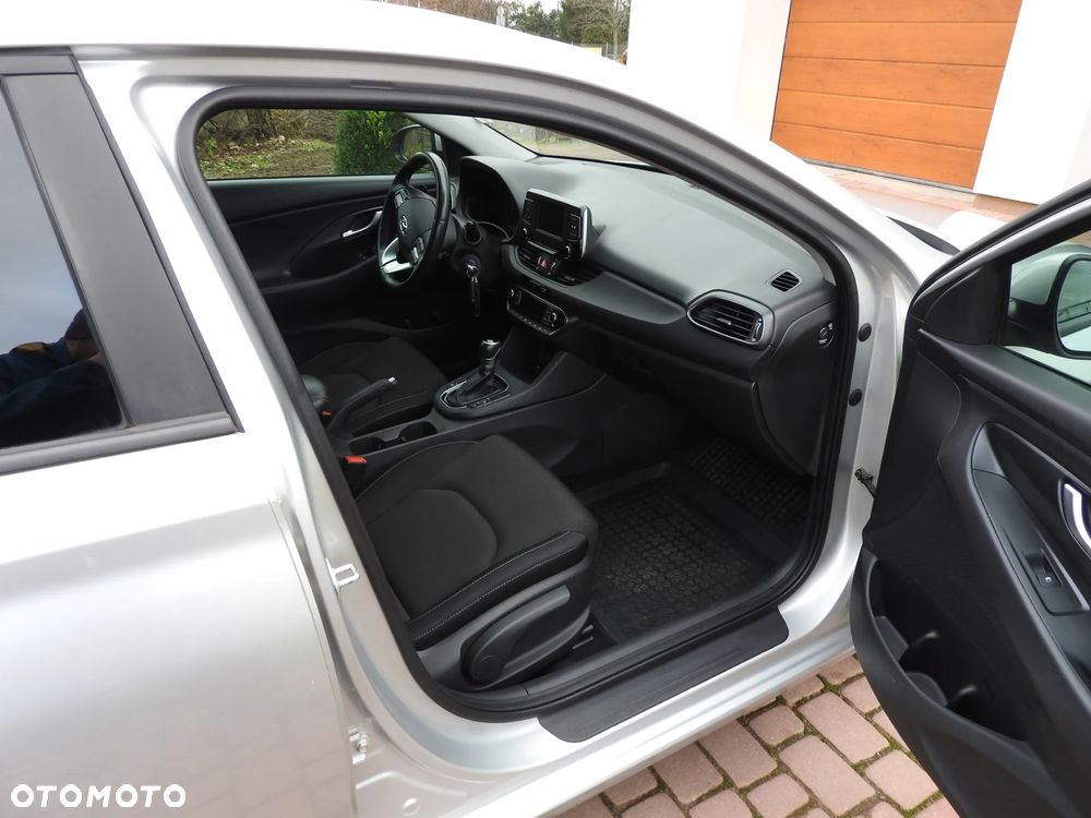 Hyundai i30 1.4 T-GDI Comfort DCT - 14