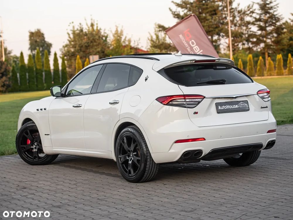 Maserati Levante Granlusso - 8