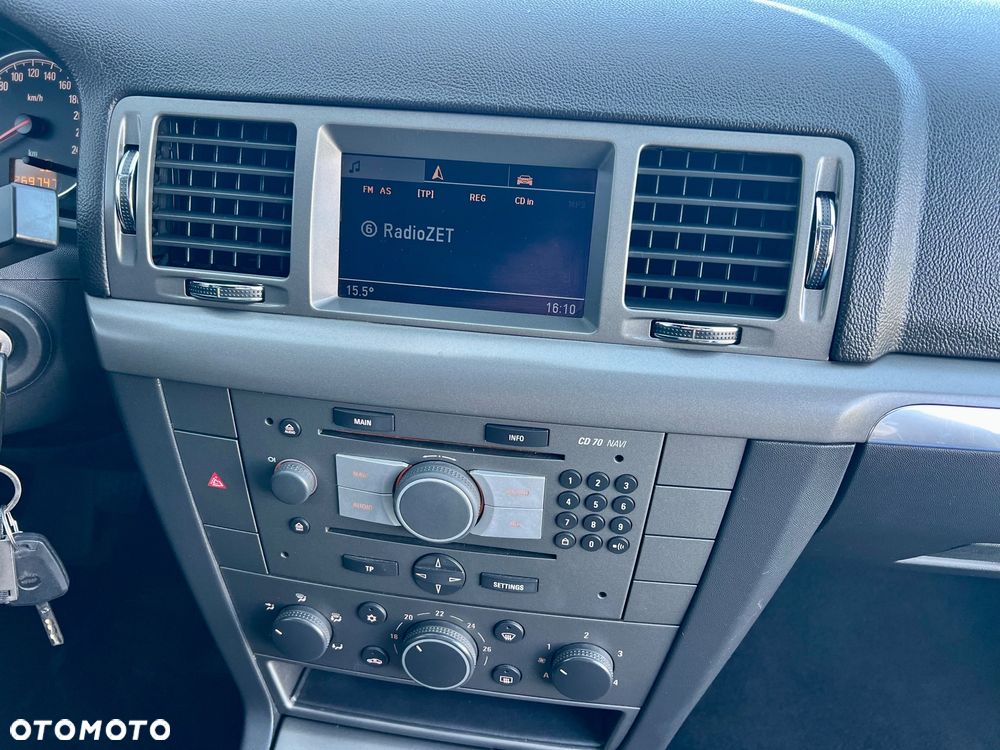 Opel Vectra GTS 1.9 CDTI - 9