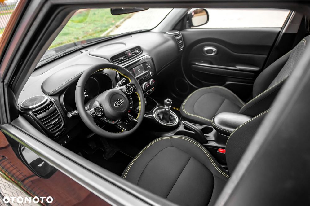 Kia Soul 1.6 GDI L Business Line EU6 - 17
