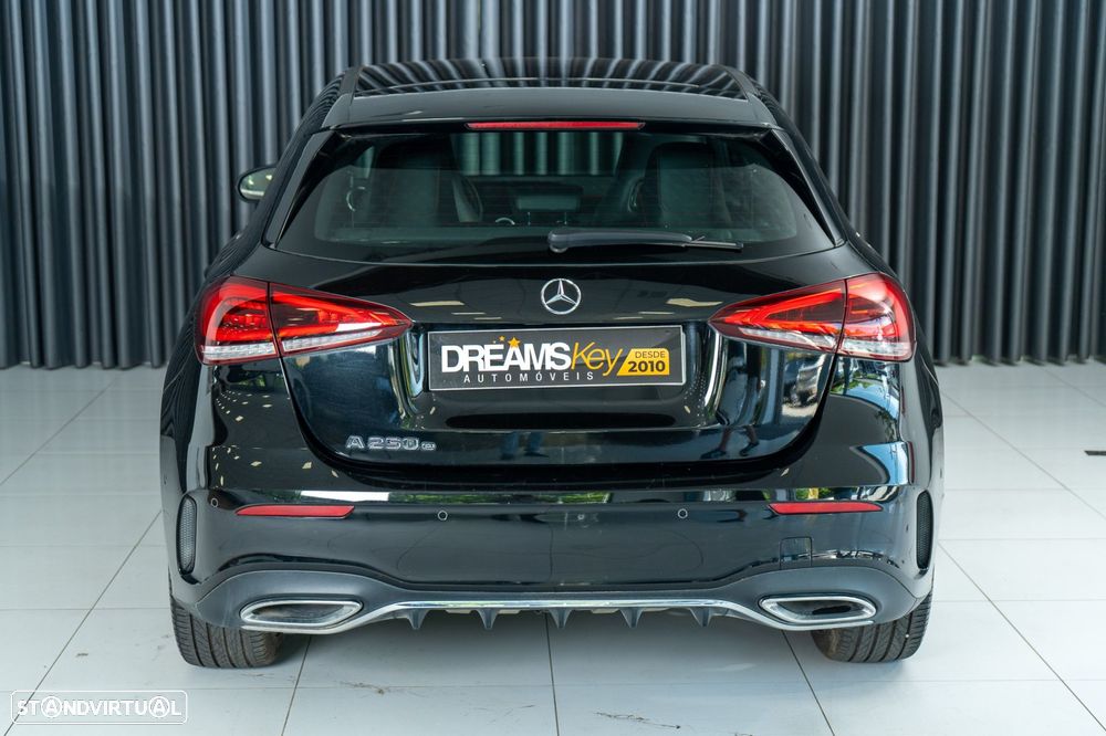 Mercedes-Benz A 250 e 8G-DCT AMG Line - 3