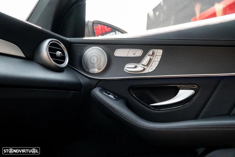 Mercedes-Benz GLC 300 de Coupe 4Matic 9G-TRONIC AMG Line - 32