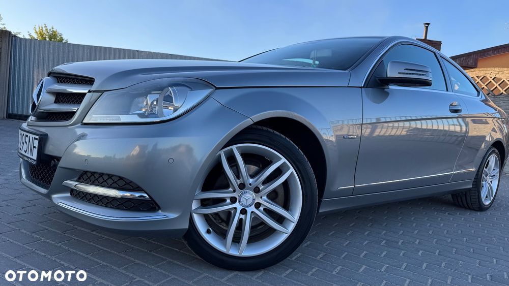 Mercedes-Benz Klasa C 180 BlueEFFICIENCY - 9
