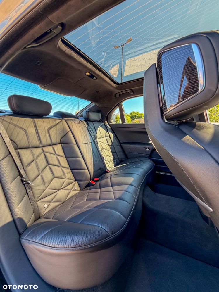 BMW Seria 7 - 7