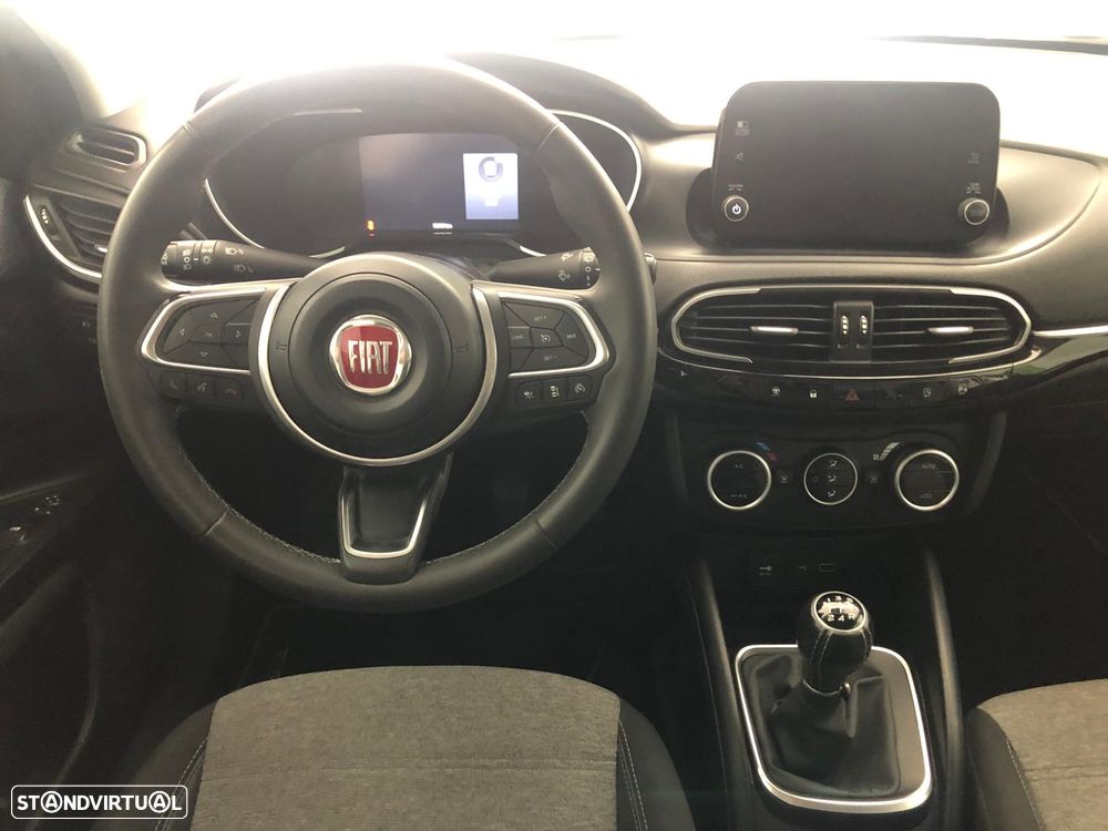 Fiat Tipo Cross 1.3 Multijet - 12