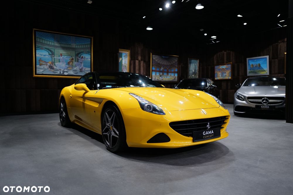 Ferrari California T - 5
