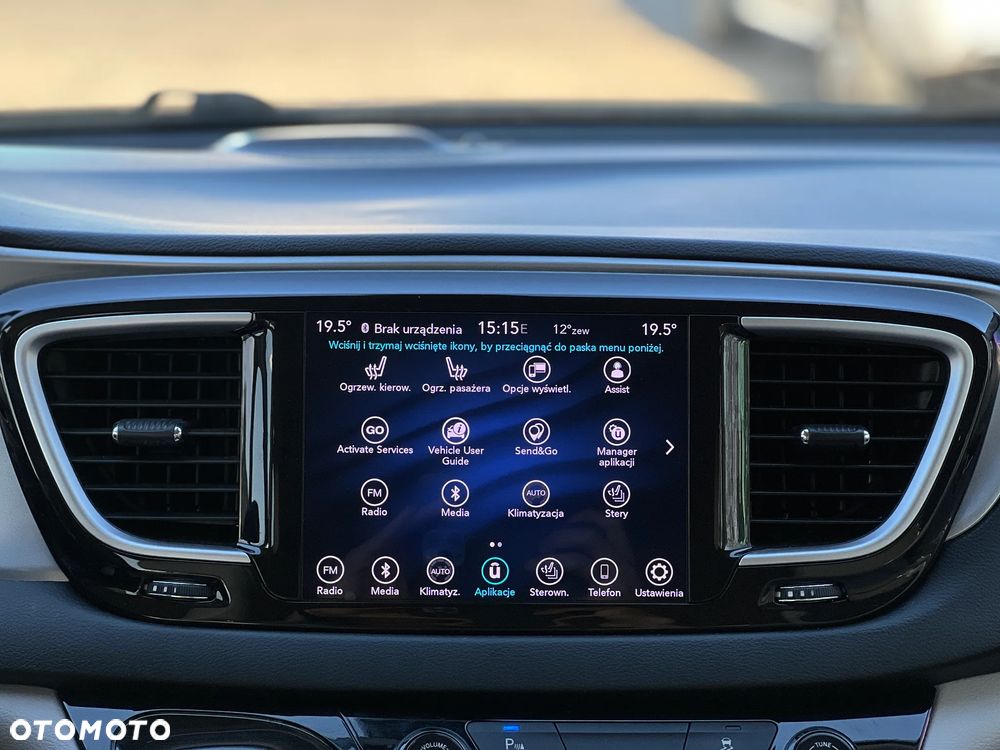 Chrysler Pacifica - 22
