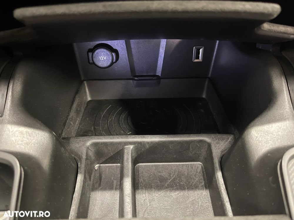 DS Automobiles DS 7 Crossback 1.6 PHeV AWD 300 EAT8 PERFORMANCE LINE + - 31