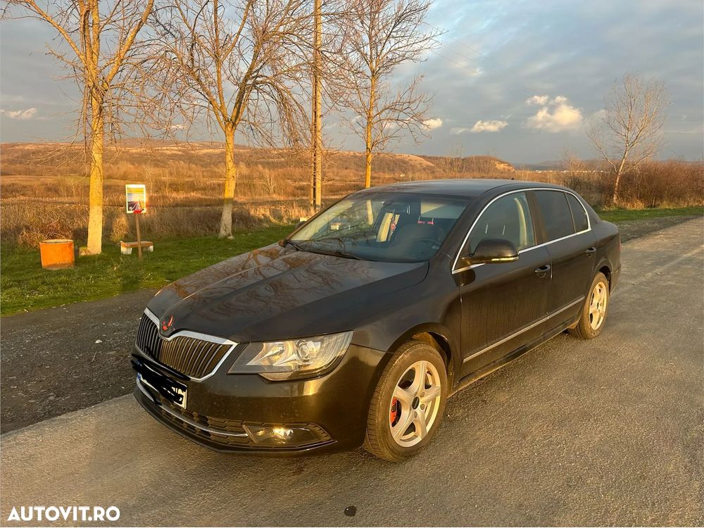 Skoda Superb 2.0 TDI DSG Active - 5