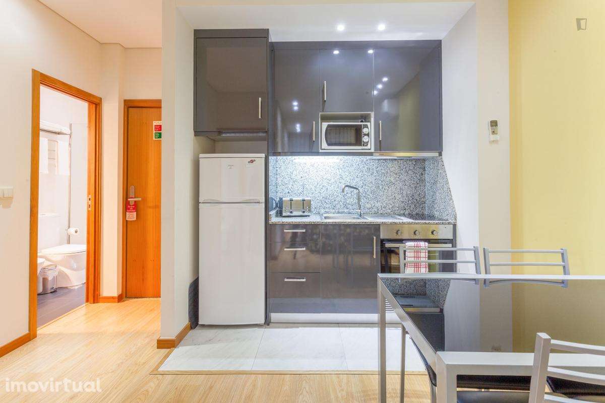 Casa com 1 quartos - localizado em Santo Ildefonso Porto - Grande imagem: 5/32