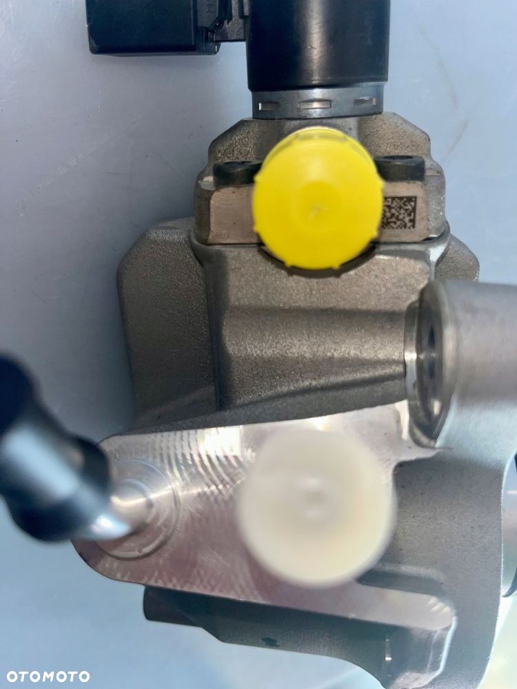 NOWA pompa wtryskowa HG9Q9B395AB CR A2C1637670080 Ford 2.0 - 5