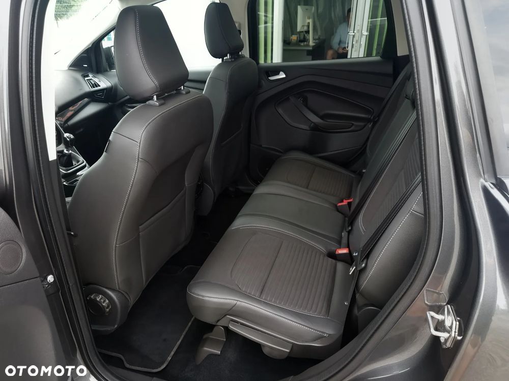 Ford Kuga 2.0 TDCi 2x4 Business Edition - 12