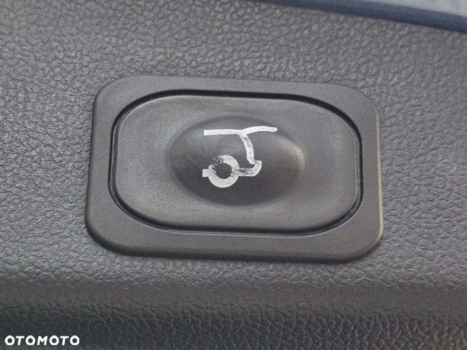 Ford Focus - 36