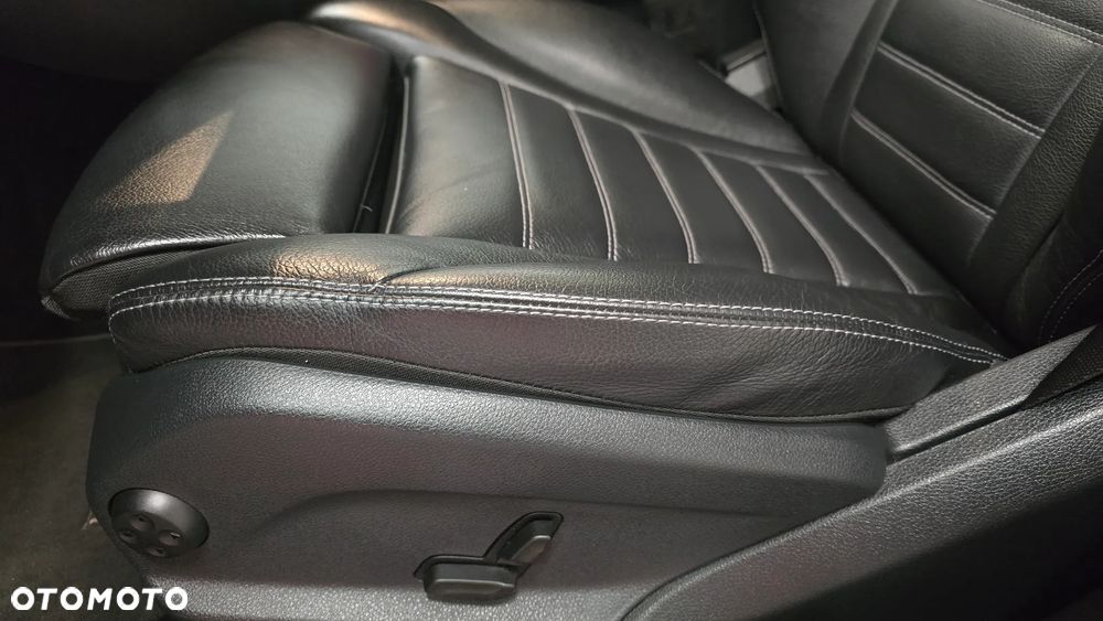 Mercedes-Benz GLC 300 d 4Matic 9G-TRONIC AMG Line Plus - 18