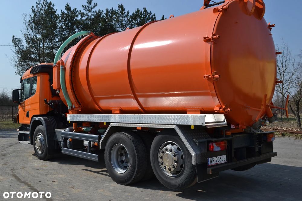 Scania P 320 ASENIZACYJNY TYLKO 157 847 km SZAMBIARKA NOWA BECZKA 20 m³ TRZECIA OŚ SKRĘTNA I PODNOSZONA - 2