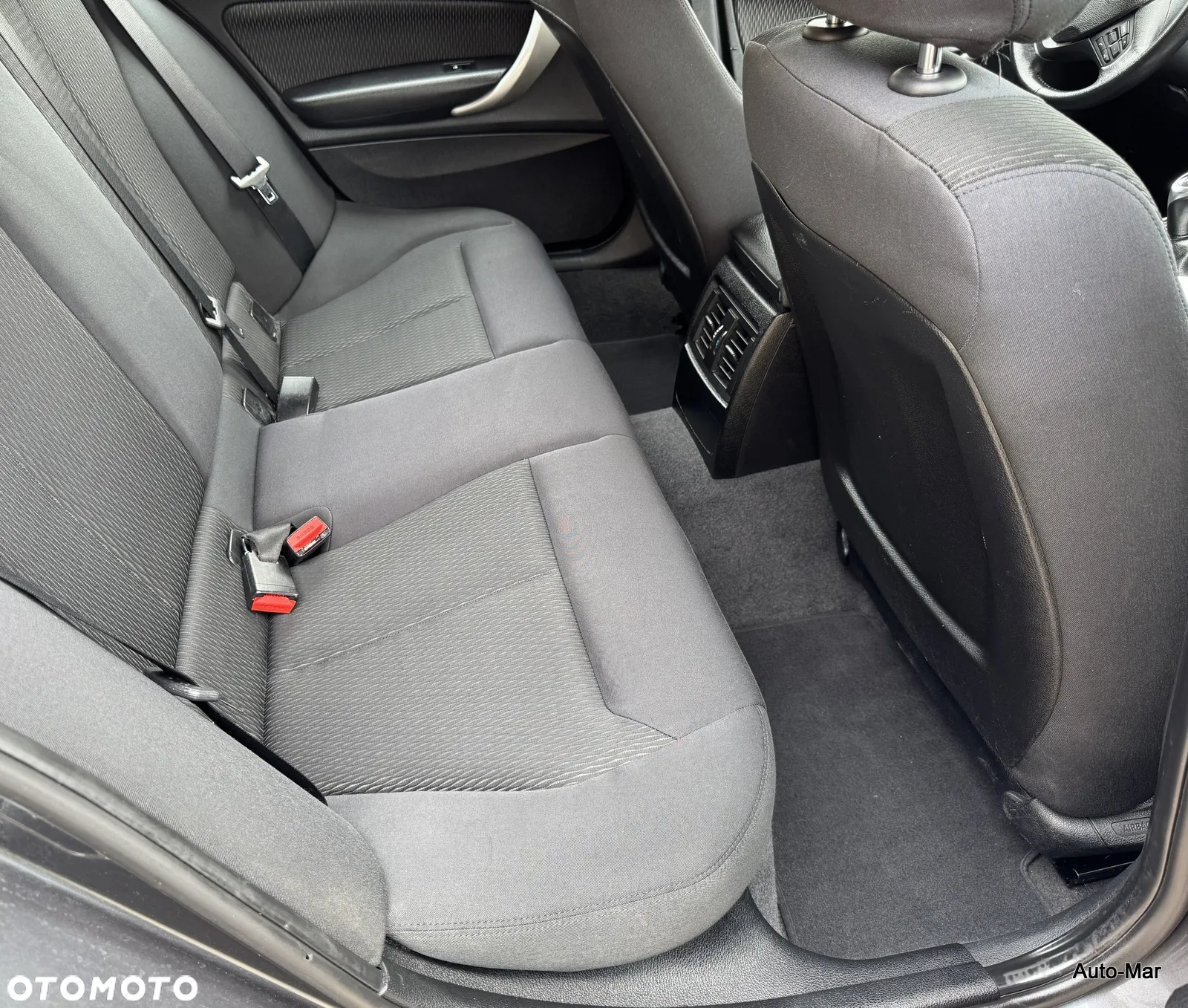 BMW Seria 1 118d Sport Line - 23
