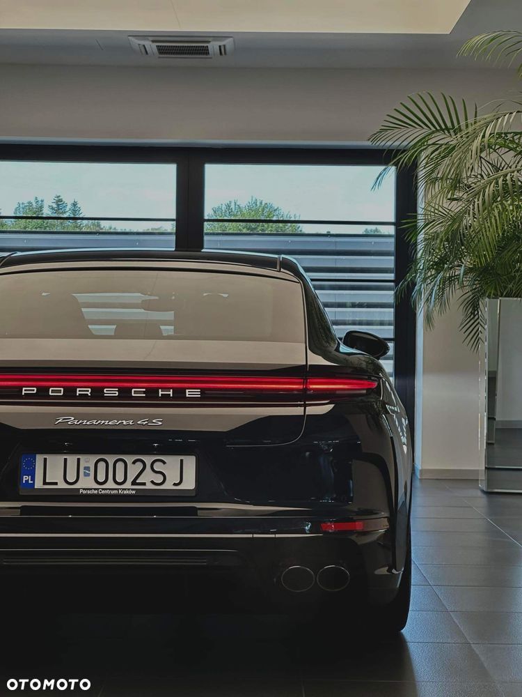 Porsche Panamera 4 - 5