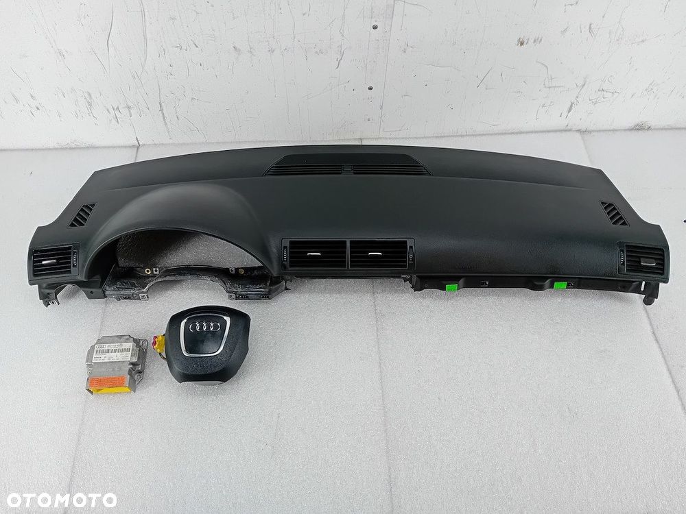 DESKA ROZDZIELCZA,KONSOLA ,PODUSZKI AUDI A4 B7 8E0959655G 0285001668  BOSCH - 1