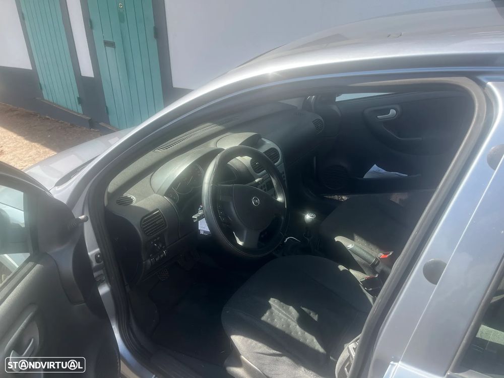 Opel Corsa - 3