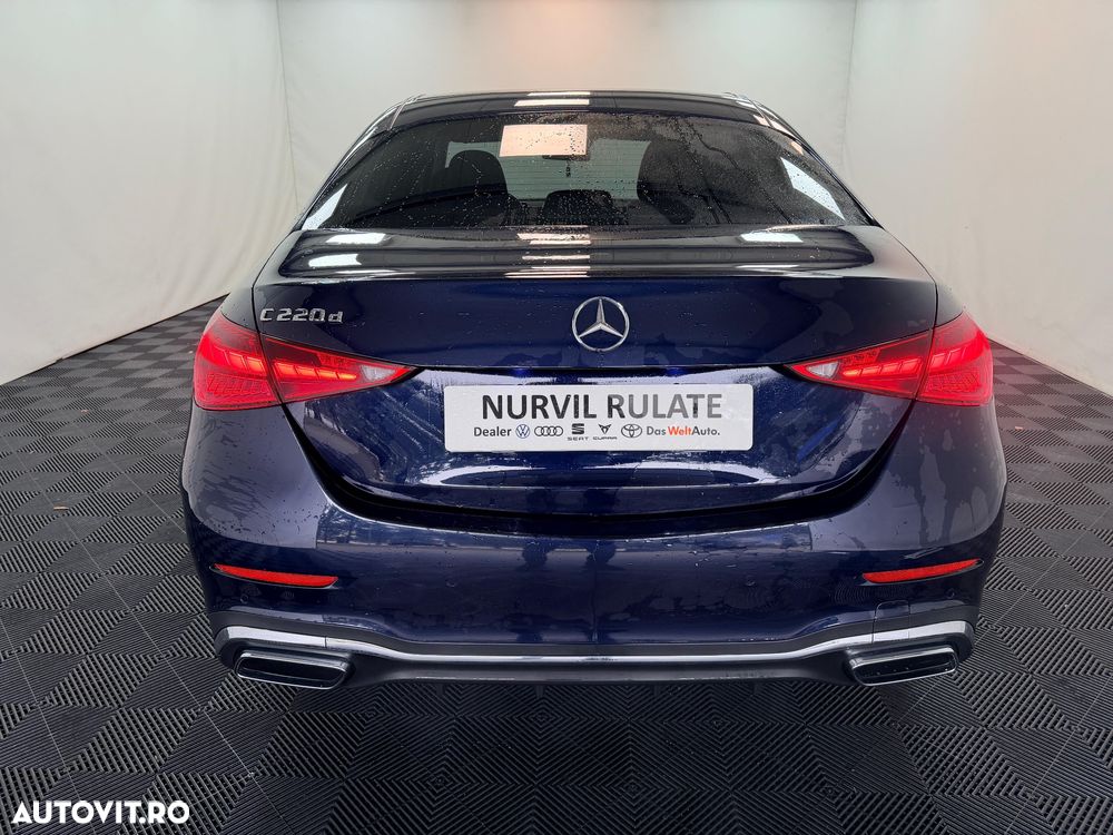 Mercedes-Benz C - 10