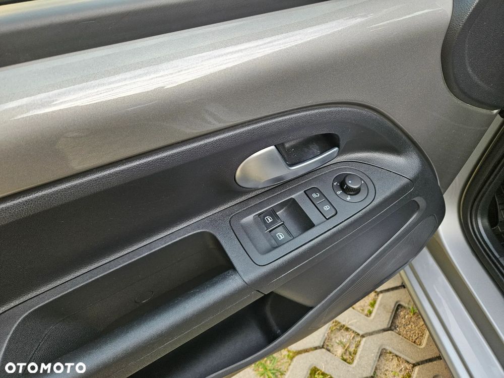 Volkswagen Up 2020 photo 5