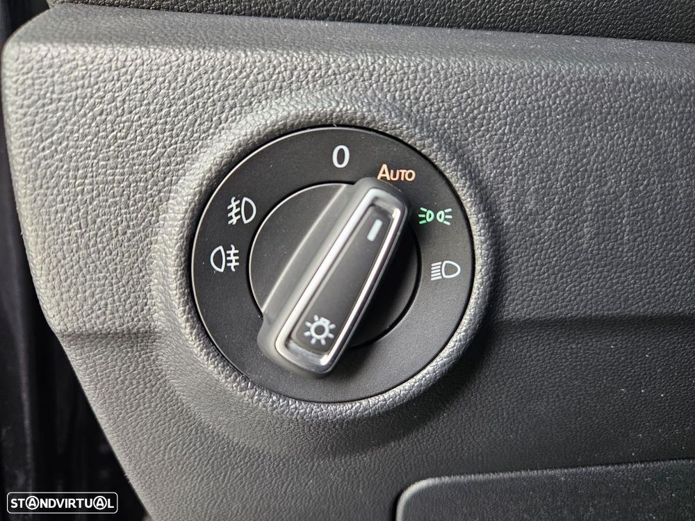 VW T-Roc 1.0 TSI Life - 42