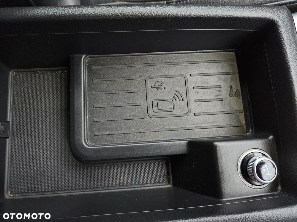 Audi A4 Avant 2.0 TDI S tronic sport - 33