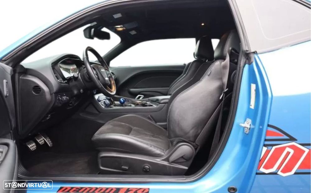 Dodge Challenger - 6