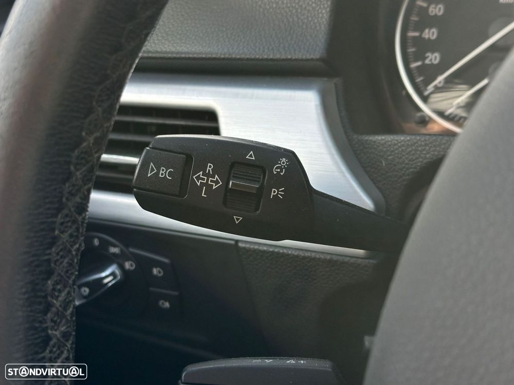 BMW 320 d Navigation - 13