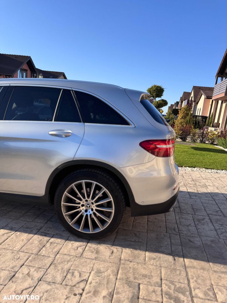 Mercedes-Benz GLC - 22