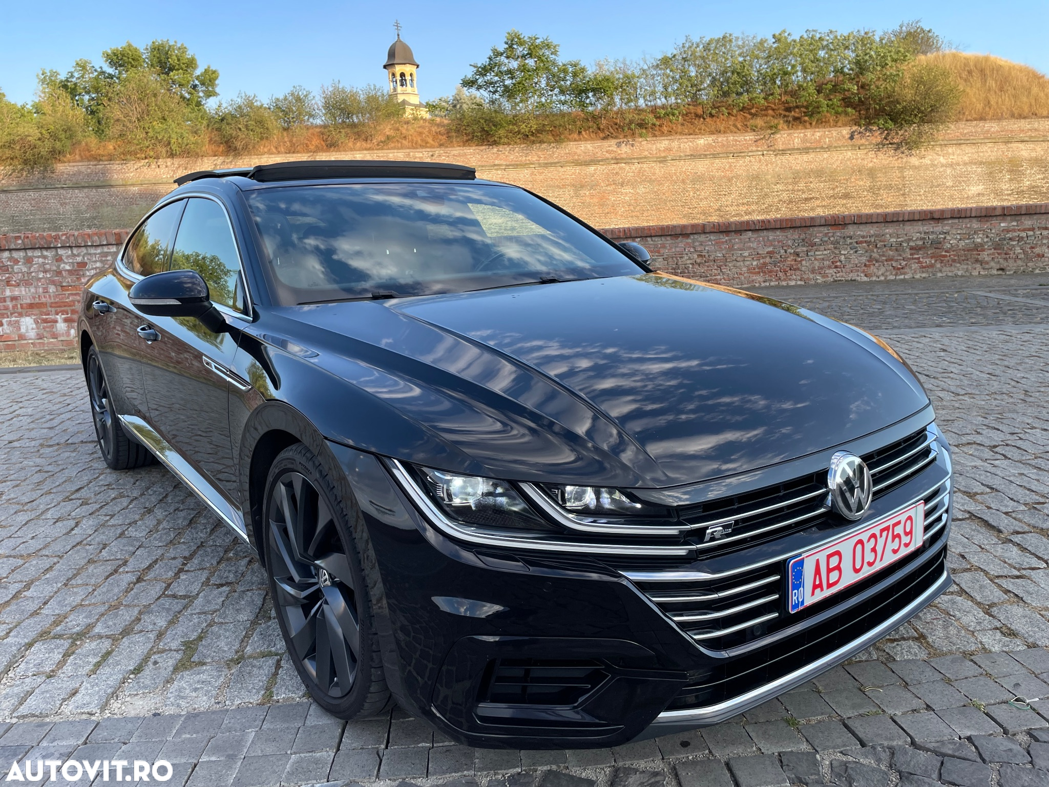 Volkswagen ARTEON 2.0 TDI DSG 4Motion R-Line - 14