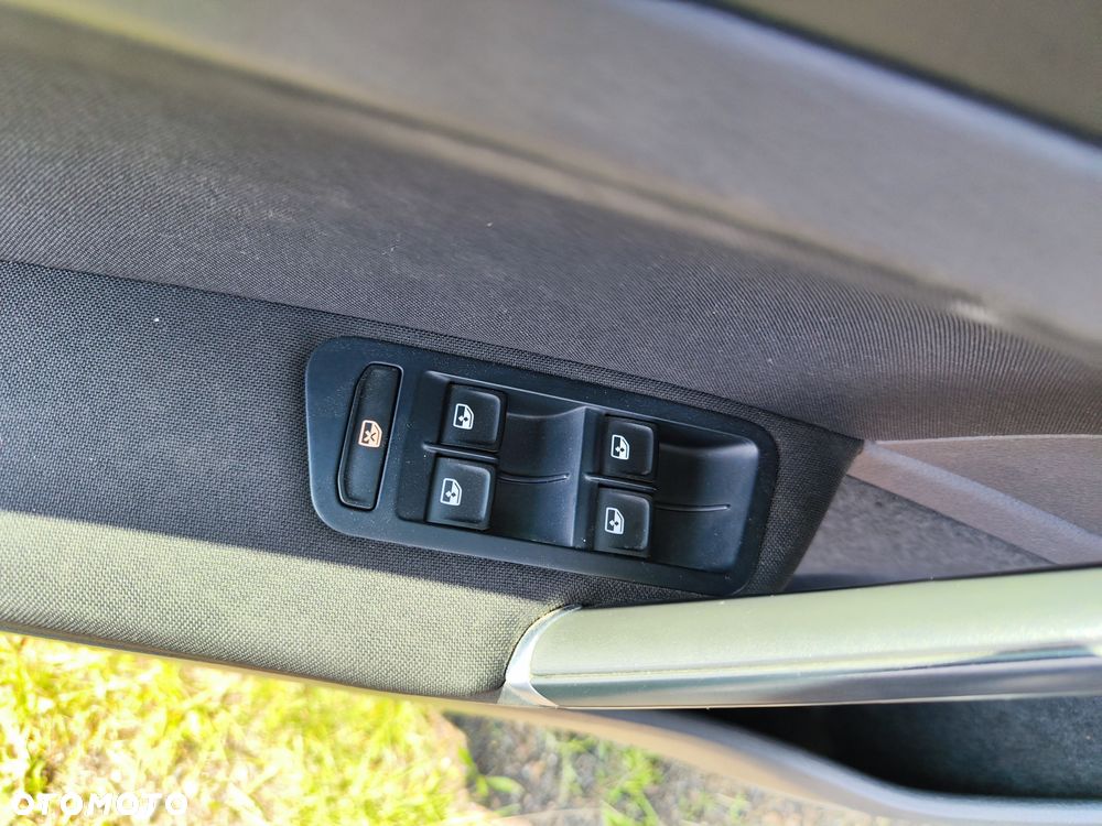 Volkswagen Golf VII 1.6 TDI BMT Comfortline - 21
