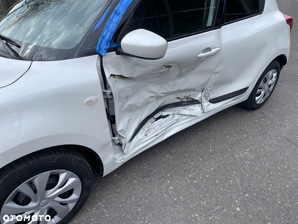 Suzuki Swift 1.2 Dualjet Club - 9