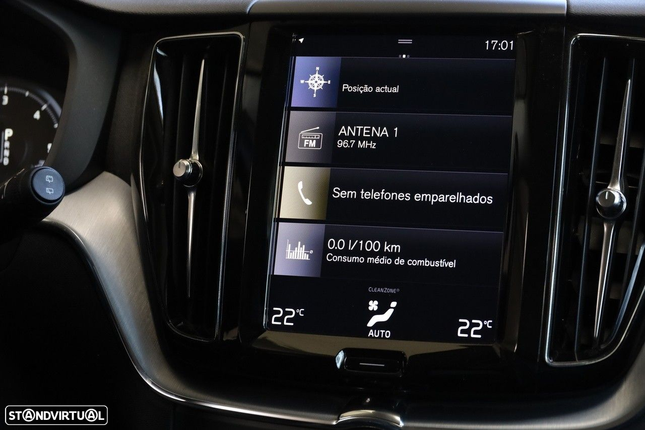 Volvo XC 60 2.0 D4 Momentum Geartronic - 13