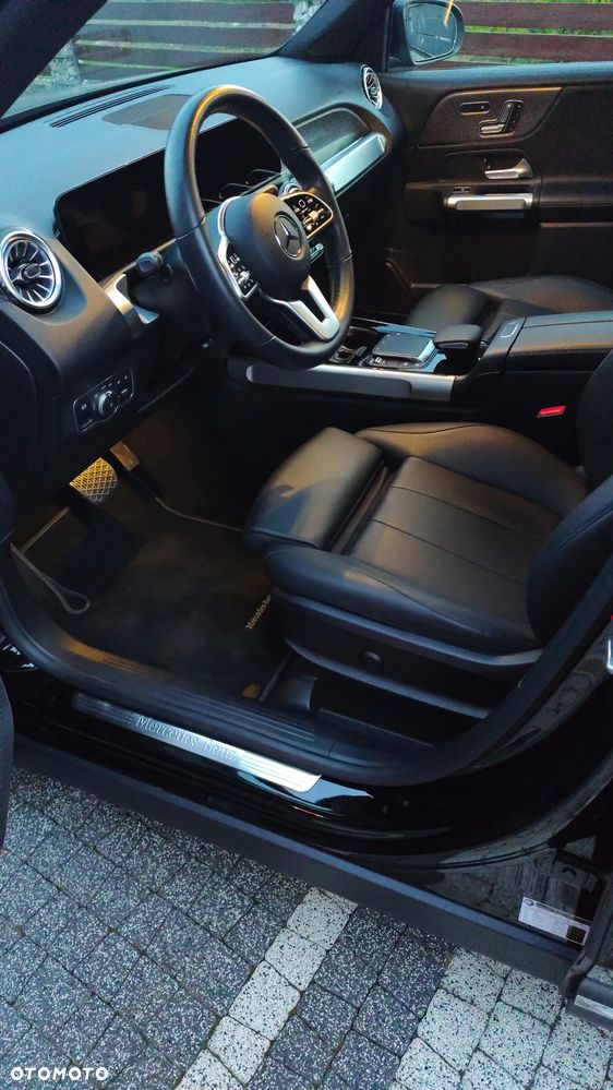 Mercedes-Benz GLB 250 4Matic 8G-DCT Progressive - 33