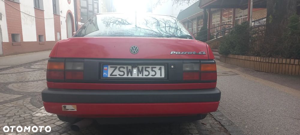Volkswagen Passat 1.9 TD CL - 5