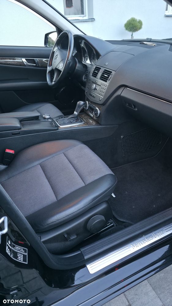 Mercedes-Benz Klasa C 200 (BlueEFFICIENCY) 7G-TRONIC Avantgarde - 20