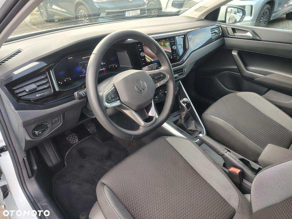 Volkswagen Polo - 10