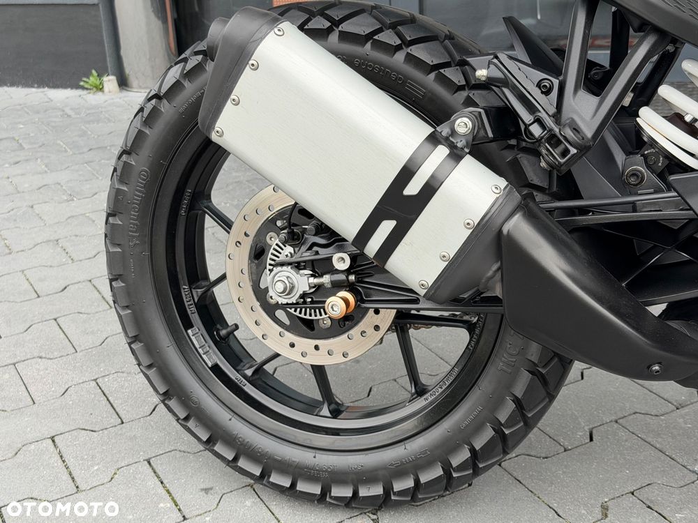 KTM Adventure - 13